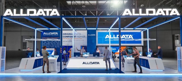 ALLDATA zeigt in Frankfurt 2026 die wachsende Bedeutung von Original-Herstellerdaten 2026_08_12_v_b_alldata_automechanika_kiberarbeitung_autoglaser_de_1200