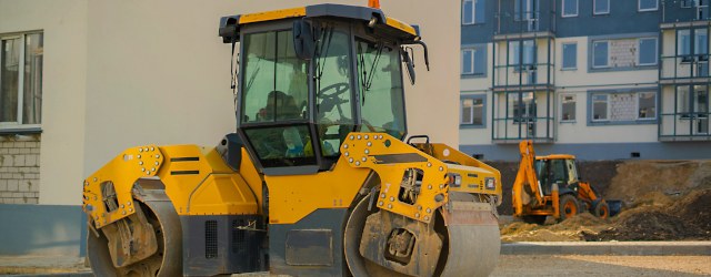 2026_09_23_v_b_laakmann-autoglas_baumachinenglas-shop_chatgpt_autoglaser_de_1200