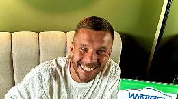 2024_08_05_v_b_wintec-autoglas_lukas-podolski_markenbotschafter_autoglaser_de_1200-699