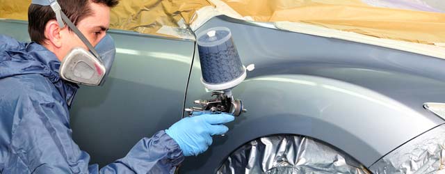 Wie schützt Smart Glass bei tief stehender Sonne im Auto? 2026_09_09_v_b_carglass-tech-news_1200-698